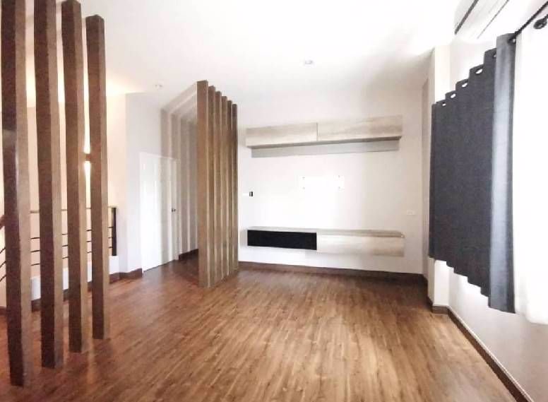 ขายด่วน-ขายถูก-บ้านโมเดิร์น-สวยมาก-บิวท์อินพร้อมอยู่