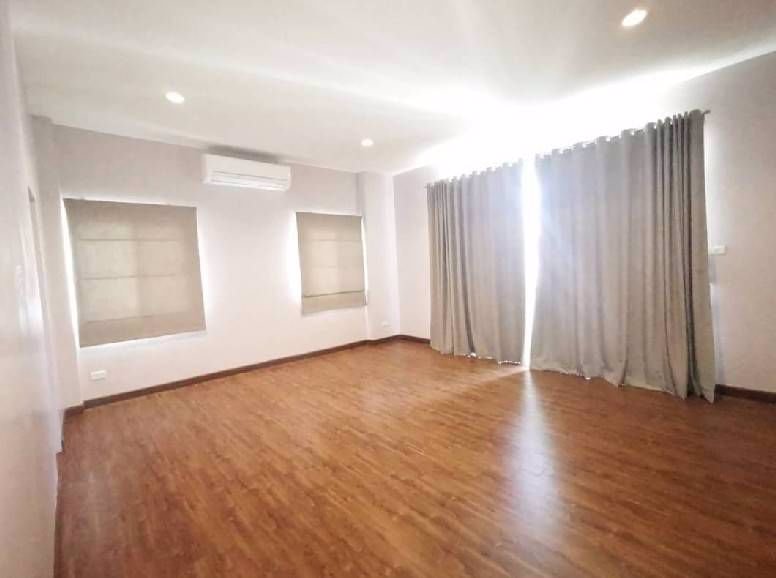 ขายด่วน-ขายถูก-บ้านโมเดิร์น-สวยมาก-บิวท์อินพร้อมอยู่