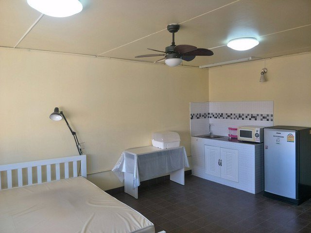 ขายคอนโด-ป๊อปปูล่าคอนโดเมืองทองธานี-t10-ปูกระเบื้อง-พร้อมแอร์