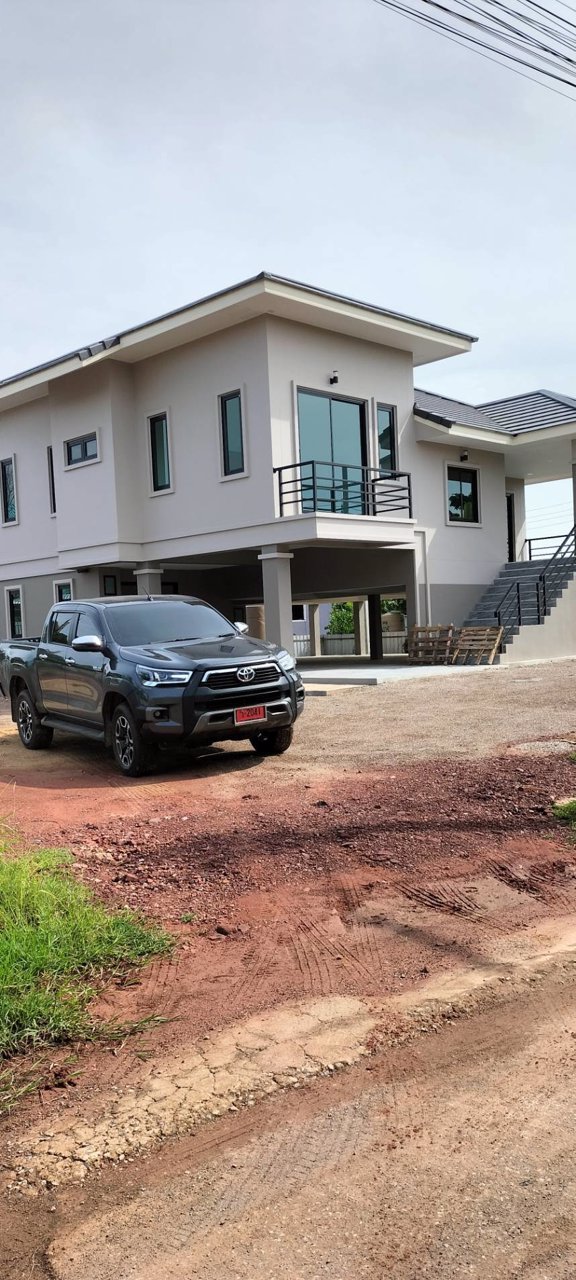 ขายบ้านสวนสร้างใหม่-เนื้อที่กว้างขวาง-538-ลบรวมโอน