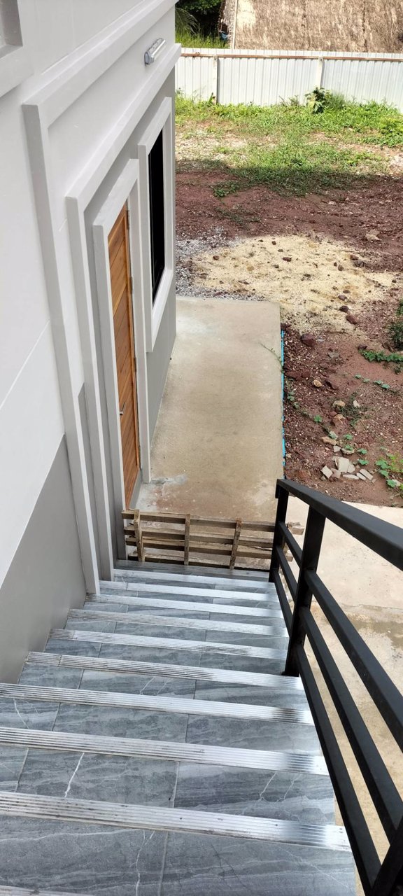 ขายบ้านสวนสร้างใหม่-เนื้อที่กว้างขวาง-538-ลบรวมโอน