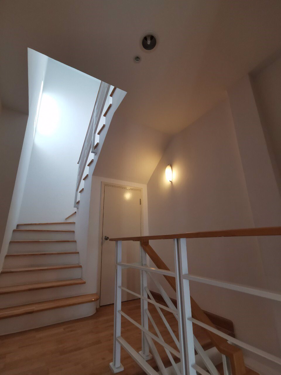 ขายด่วน-townhome-3ชั้น-เครือap-ห่างจากรถไฟฟ้าสายสีเหลือง-สถานีลาดพร้าว71-เพียง-12กม