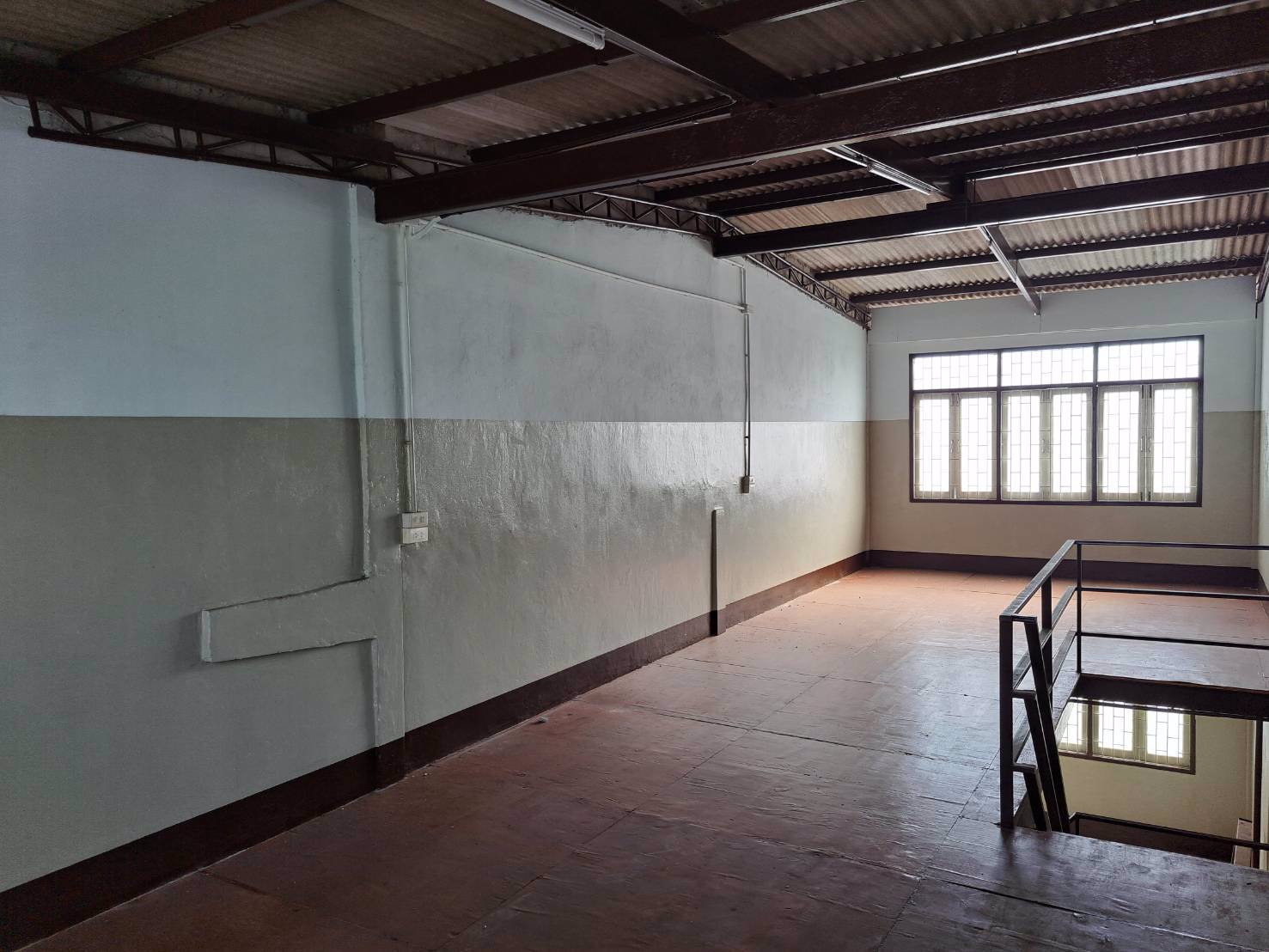 ขายอาคารพาณิชย์-5-ชั้น-1-คูหา-13-ตรว-9-ล้าน-ซอยแก้วฟ้า-มหาพฤฒาราม-กทม