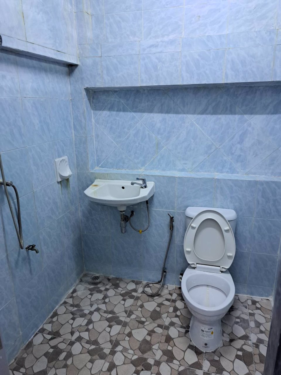 ขายอาคารพาณิชย์-5-ชั้น-1-คูหา-13-ตรว-9-ล้าน-ซอยแก้วฟ้า-มหาพฤฒาราม-กทม