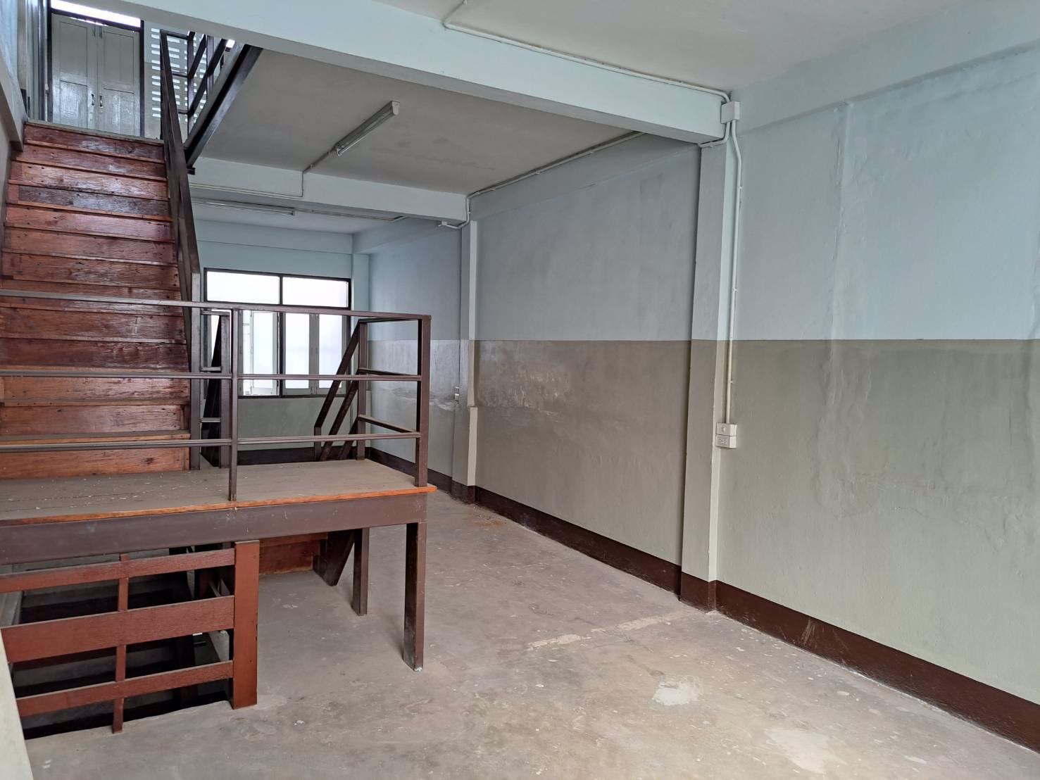 ขายอาคารพาณิชย์-5-ชั้น-1-คูหา-13-ตรว-9-ล้าน-ซอยแก้วฟ้า-มหาพฤฒาราม-กทม