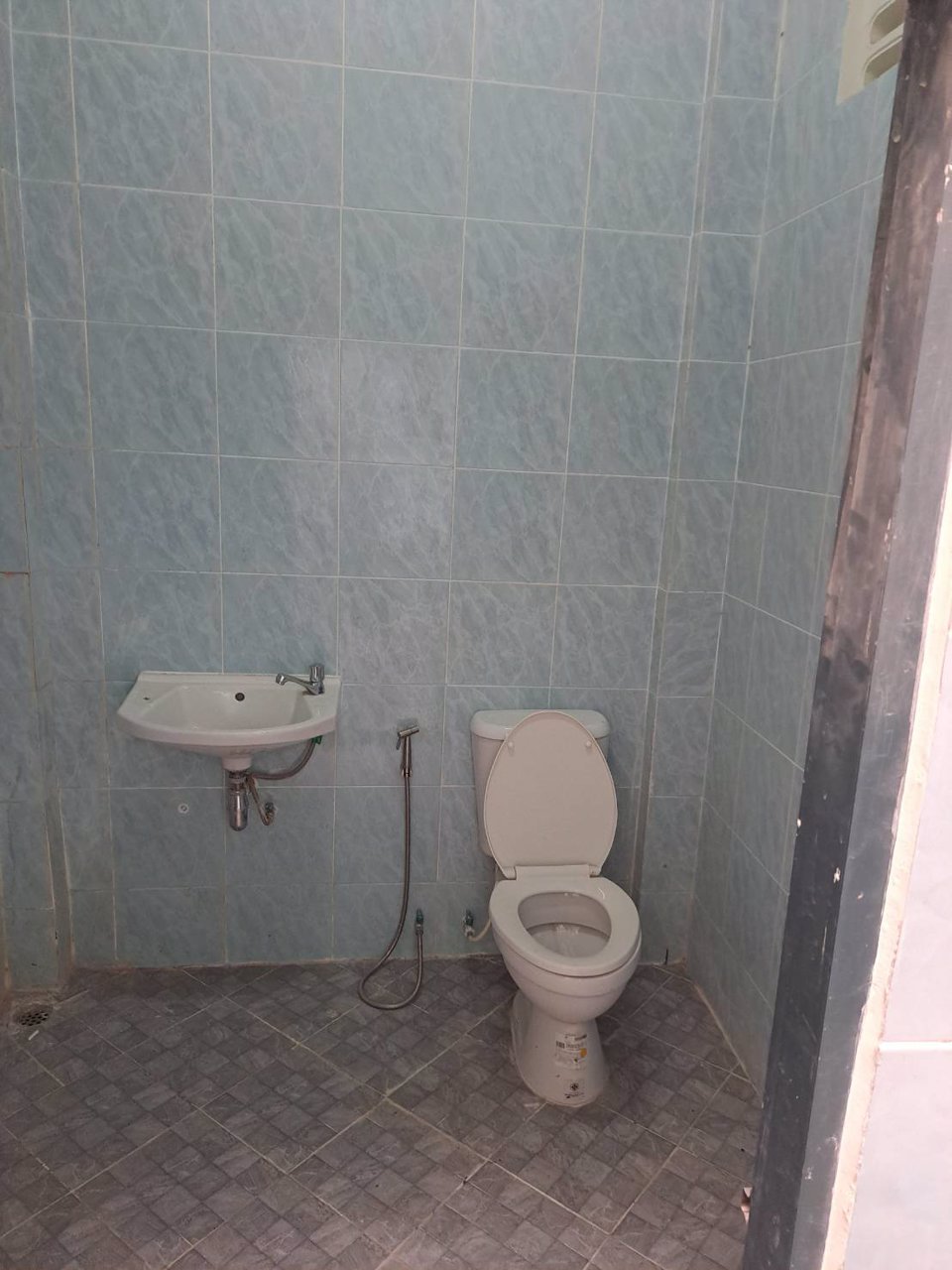 ขายอาคารพาณิชย์-5-ชั้น-1-คูหา-13-ตรว-9-ล้าน-ซอยแก้วฟ้า-มหาพฤฒาราม-กทม