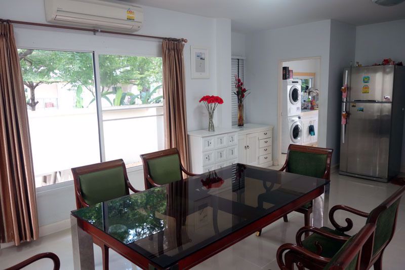 ขายบ้านเดี่ยว-85-ตรว-หลังริมและหลังบ้านติดสวนโครงการ-3-ห้องนอน-4-ห้องน้ำ-ใกล้รถไฟฟ้า