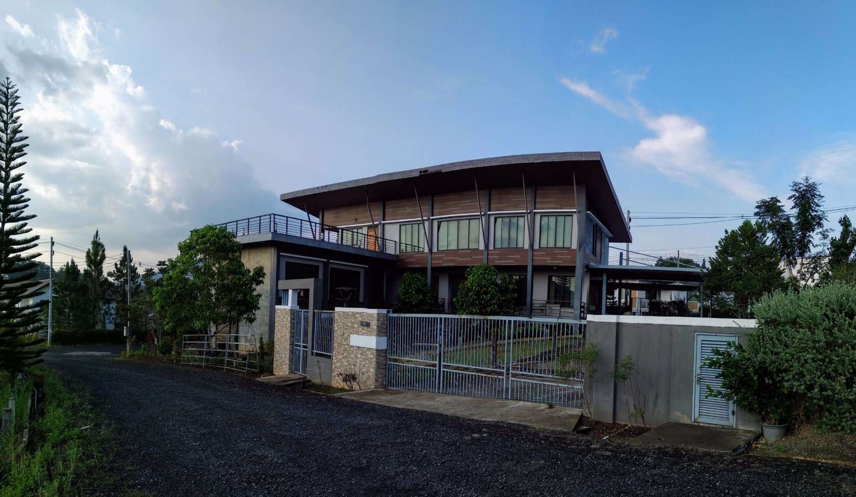 ขายด่วน-บ้านเขาค้อ-จังหวัดเพชรบูรณ์-พร้อมเข้าอยู่มีโฉนดถูกต้อง-