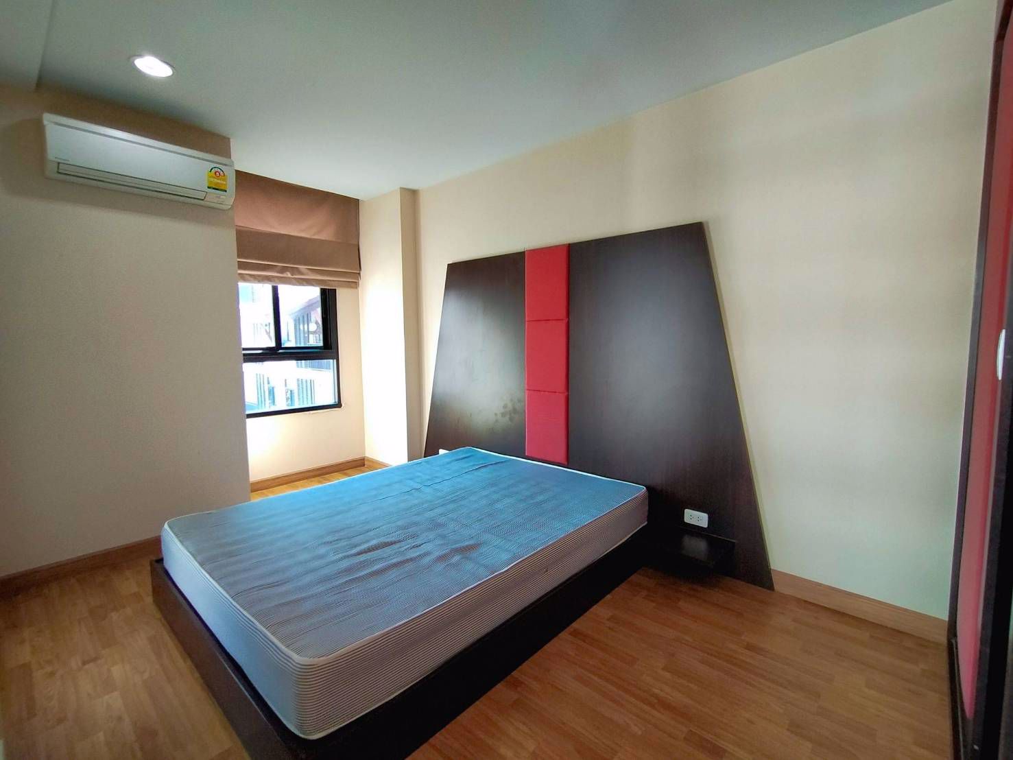 ขาย-เช่า-คอนโด-โครงการ-บ้านนวธารา-ตึก-f-วิวสวยมาก