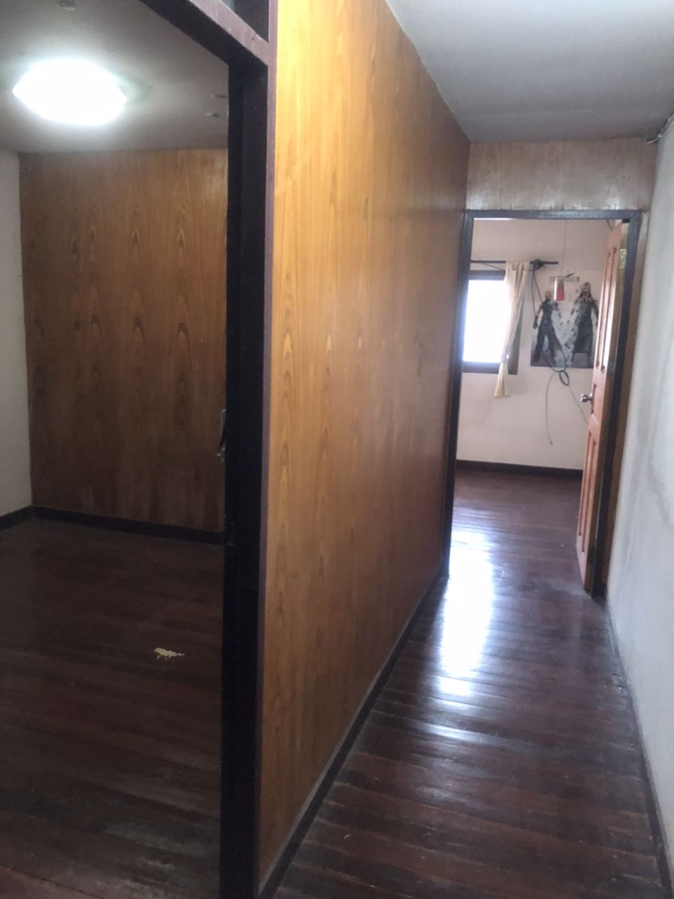 ให้เช่าทาวน์เฮ้าส์2-ชั้น-อยู่ซอยโรงเรียนราชวินิชประถมบางแค-กรุงเทพ