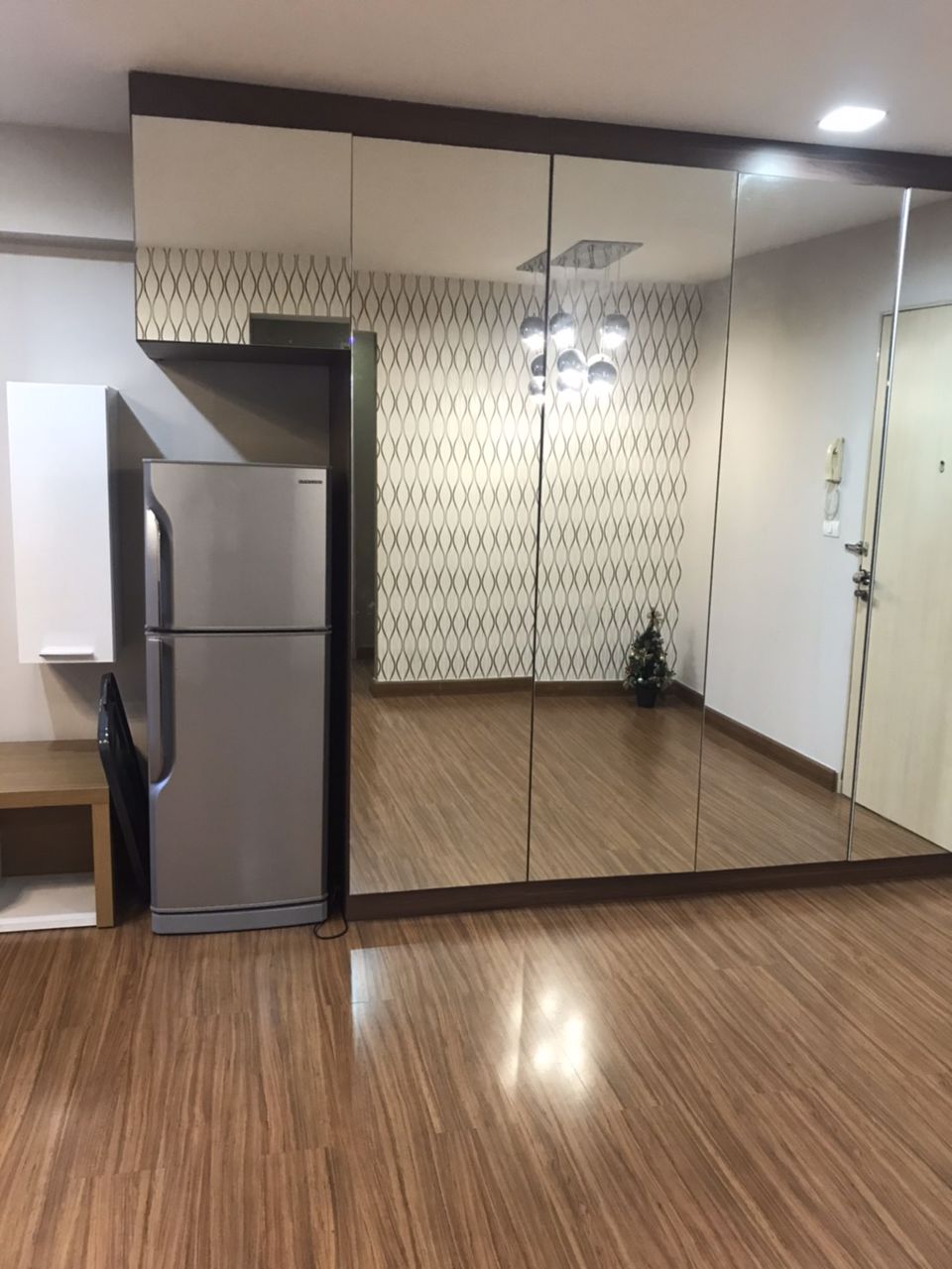 ให้เช่าคอนโด-มายรีสอร์ท-ถ-เพชรบุรีตัดใหม่