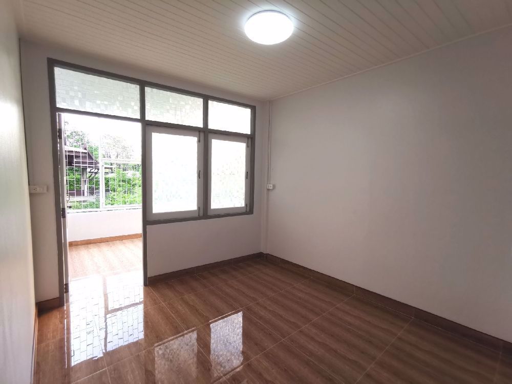 ให้เช่าทาวน์โฮม-2ชั้น-3ห้องนอน-2ห้องน้ำ-ติดกับมหาวิทยาลัยรามคำแหง