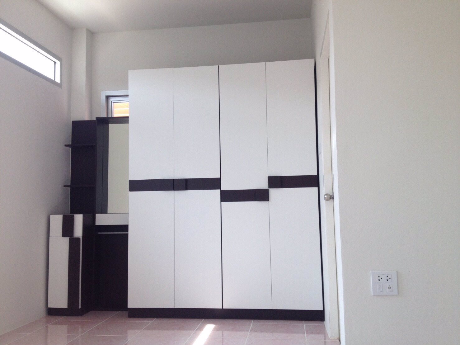 ขายทาวน์โฮม-โครงการโกลเด้นโฮมแหลมฉบัง-หลังหัวมุม-สภาพดี