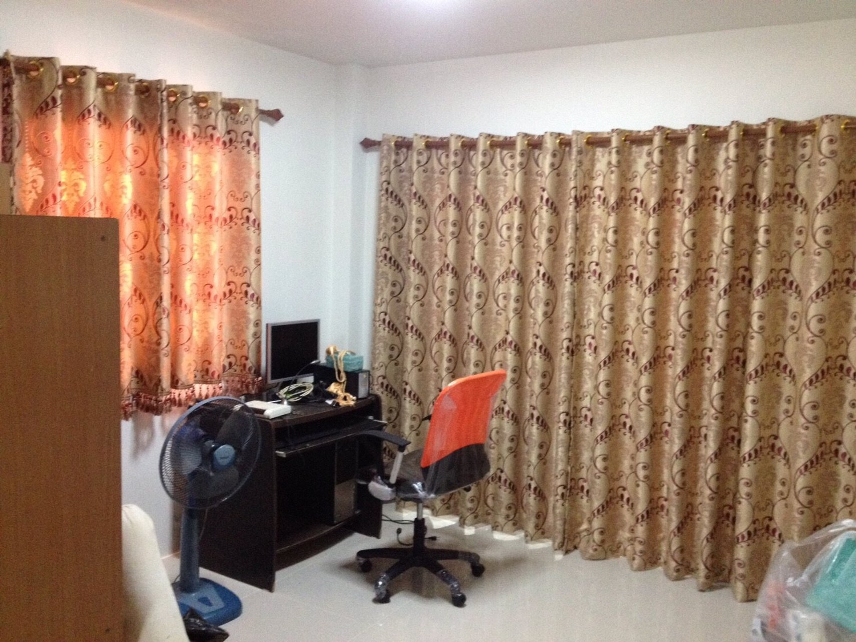 ขายทาวน์โฮม-โครงการโกลเด้นโฮมแหลมฉบัง-หลังหัวมุม-สภาพดี