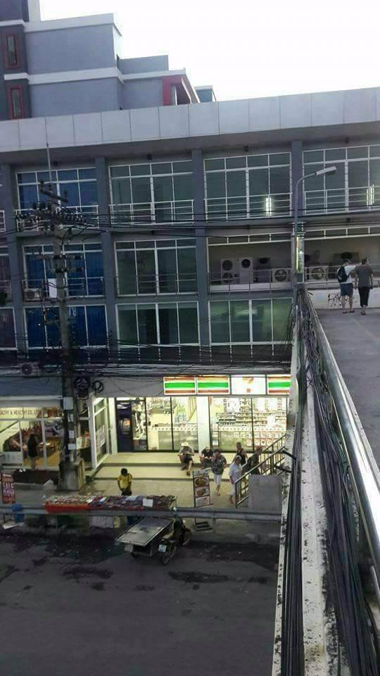 ขายอาคารพานิชย์แบบใหม่-3-คูหา-4-ชั้น-พัทยา-นาจอมเทียน-พร้อมสัญญาเช่า-7-11-รับค่าเช่า-198000-เดือ