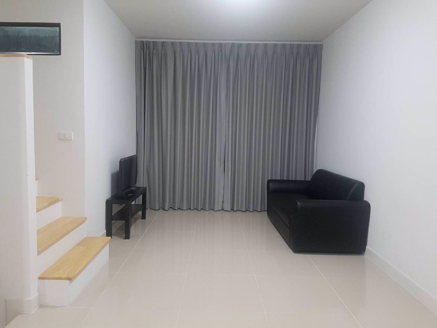 ให้เช่าทาวน์เฮาส์ใหม่ทั้งหลัง-2-ชั้น-โครงการพลีโน่-บางใหญ่