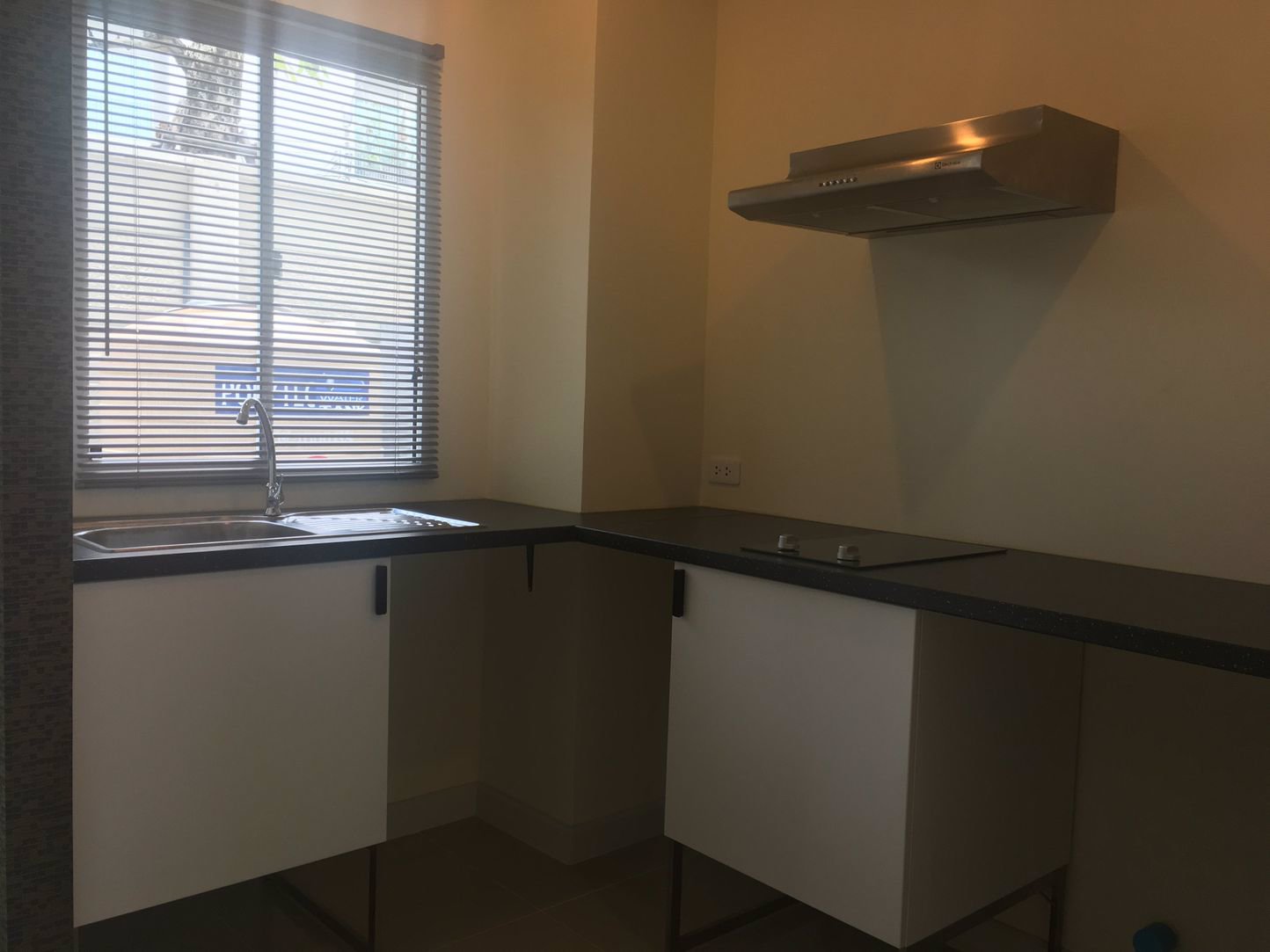 ให้เช่าทาวน์เฮาส์ใหม่ทั้งหลัง-3-ชั้น-โครงการ-the-plant-citi-เมืองทองธานี