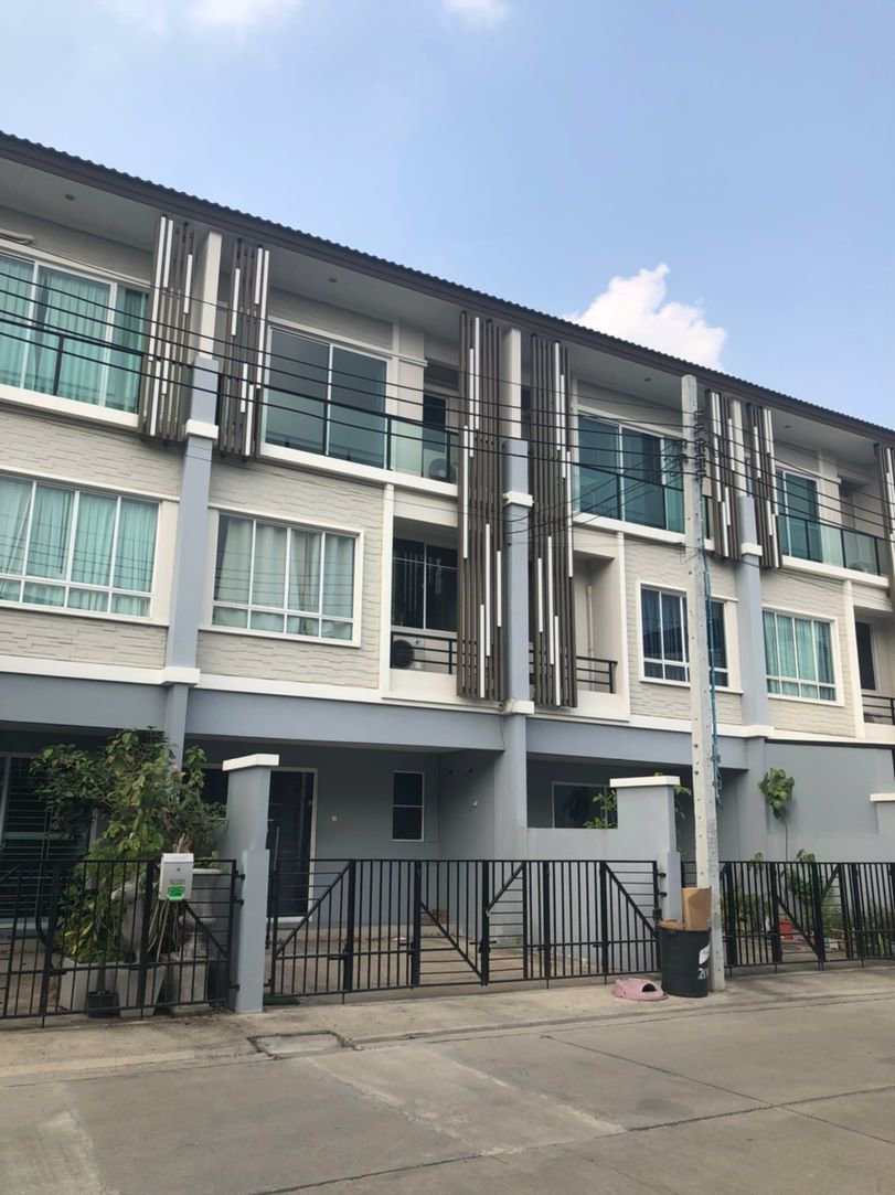 ให้เช่าทาวน์เฮาส์ใหม่ทั้งหลัง-3-ชั้น-โครงการ-the-plant-citi-เมืองทองธานี