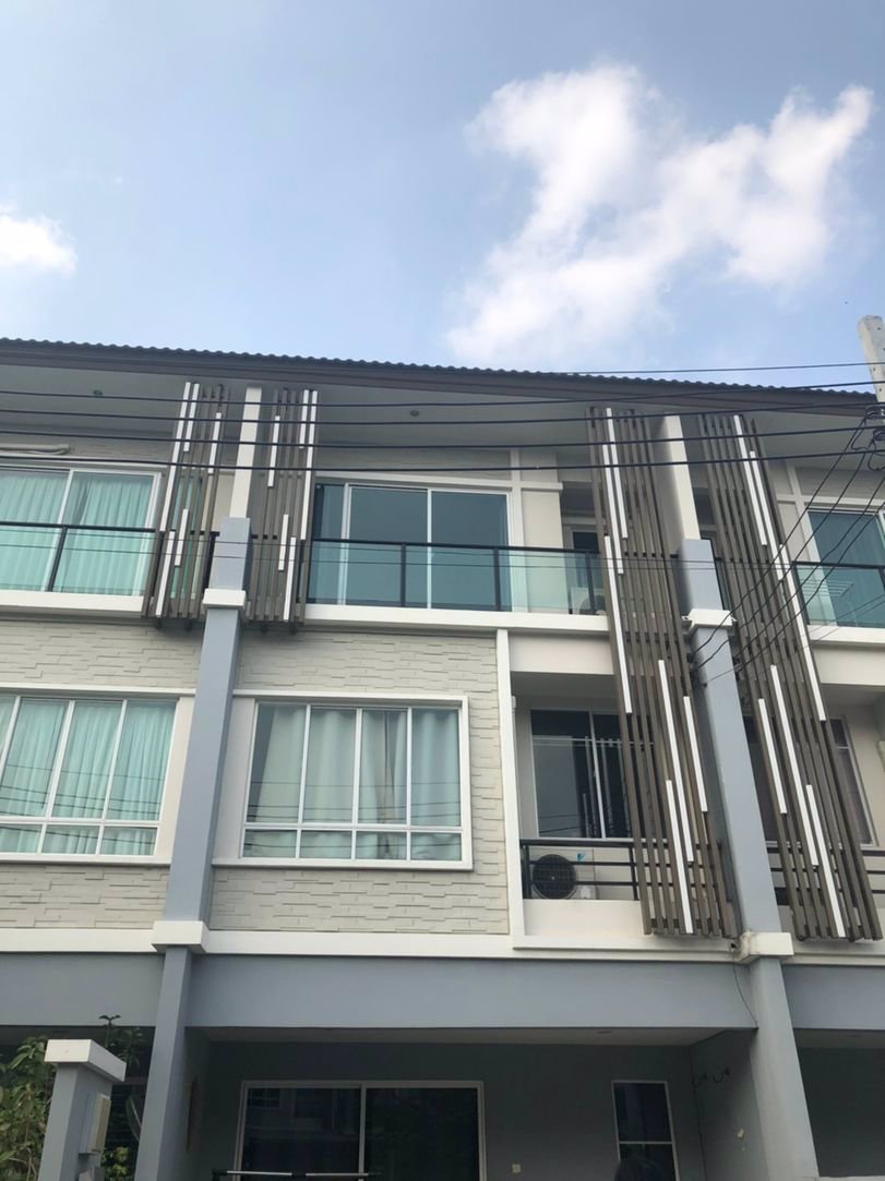 ให้เช่าทาวน์เฮาส์ใหม่ทั้งหลัง-3-ชั้น-โครงการ-the-plant-citi-เมืองทองธานี