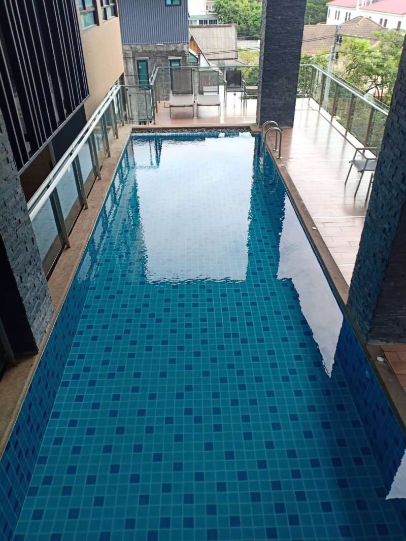 ให้เช่าคอนโด-“h2-condo-ตึก-metal-สไตล์ลอฟท์