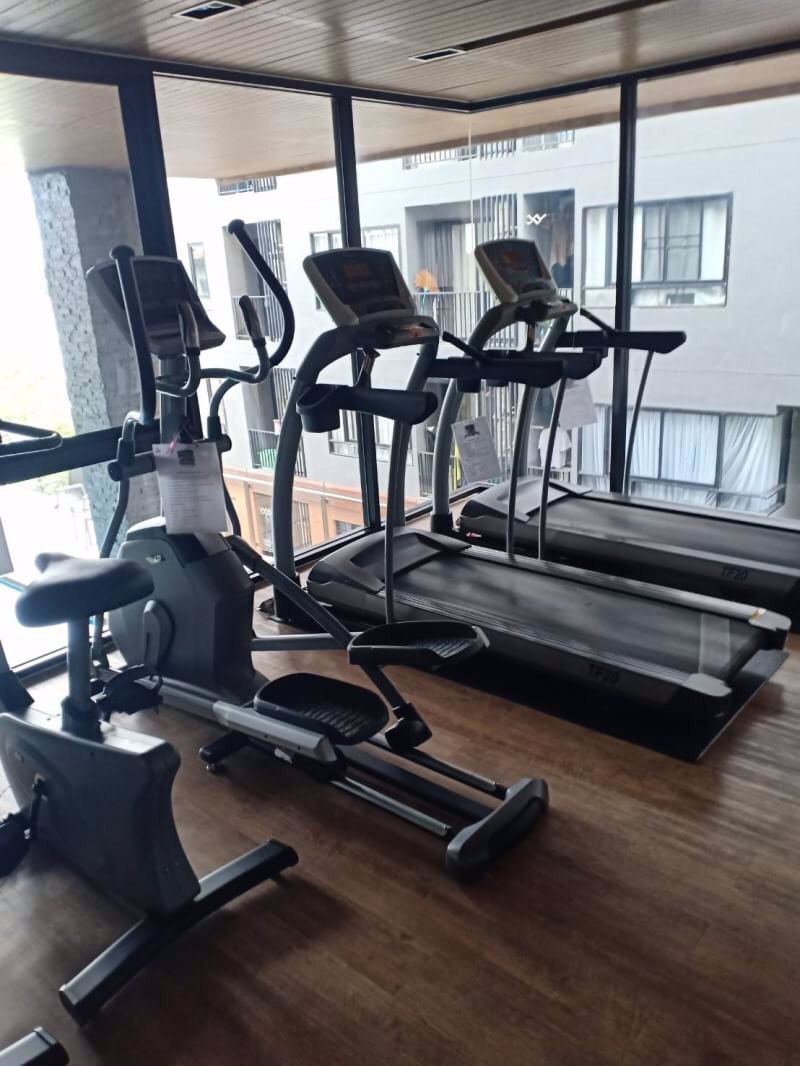 ให้เช่าคอนโด-“h2-condo-ตึก-metal-สไตล์ลอฟท์