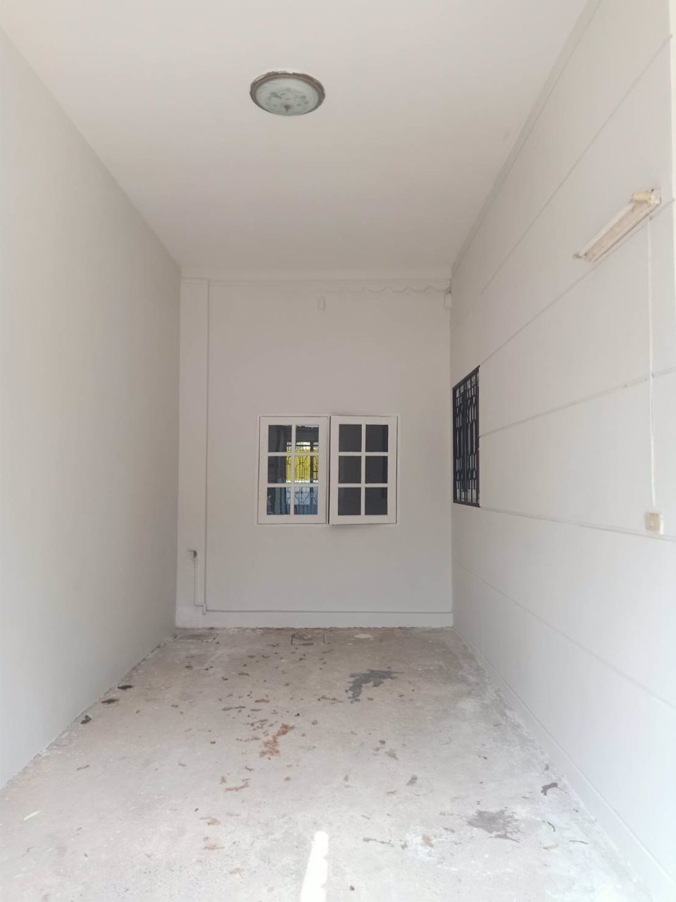 ขายทาวน์เฮ้าส์-3-ชั้น-หมู่บ้านเมืองทองการ์เด้น-33