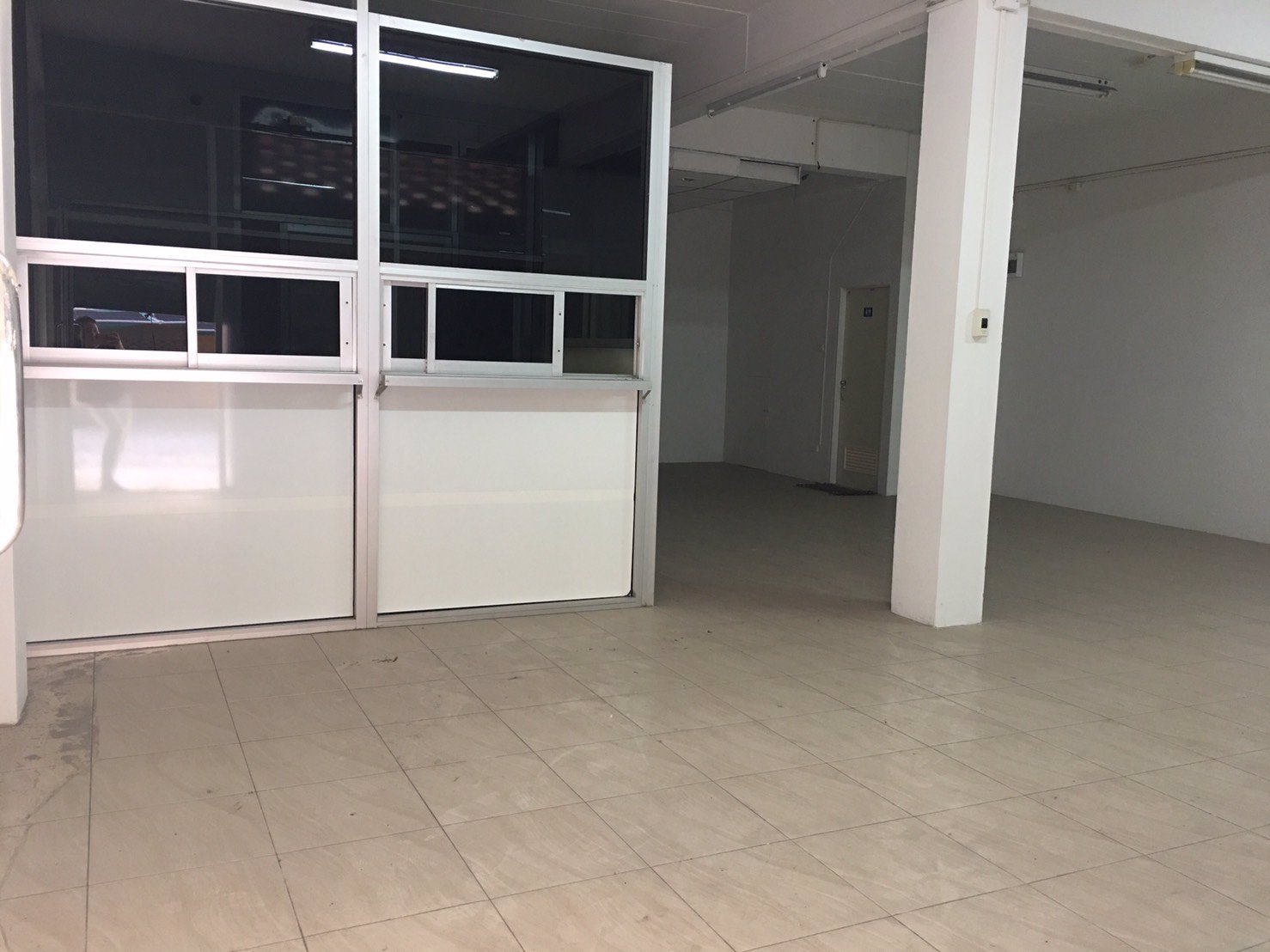 ขายอาคารพานิชย์-อยู่ในเครือสหพัฒน์-ศรีราชา