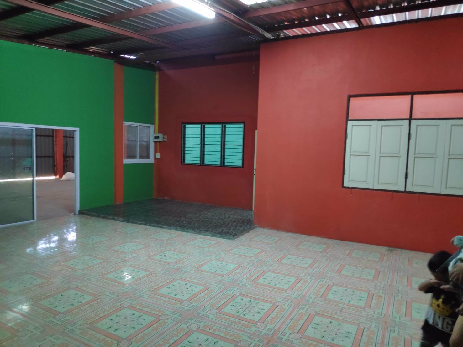 ขายโกดังพร้อมที่อยู่อาศัย-ติดถนนสายหลักเชียงใหม่-จอมทอง