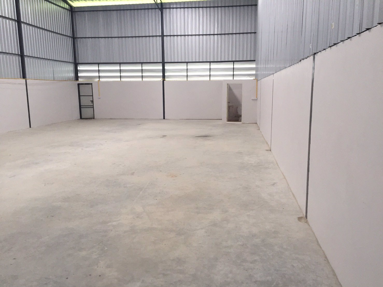 โกดังให้เช่า-โรงงานให้เช่า-โกดังสร้างใหม่-บางบัวทอง-นนทบุรี