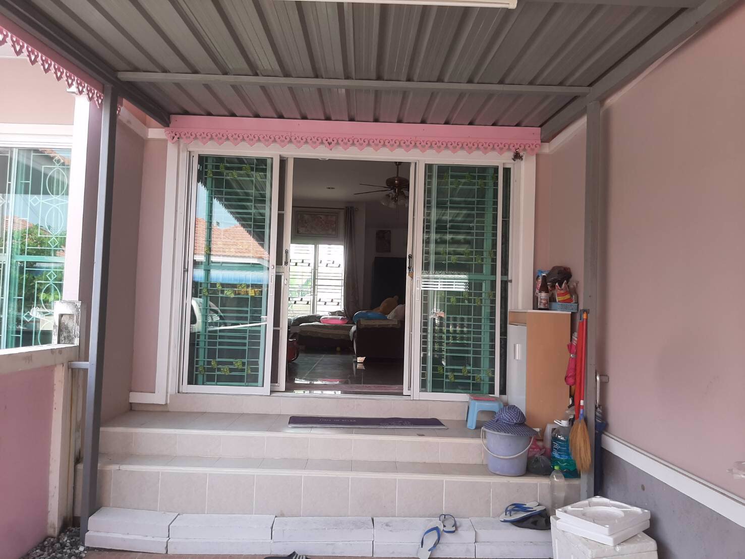 ขาย-เช่า-บ้านเดี่ยว-ใกล้ทางขึ้นลงทางด่วนบูรพาวิถี-ถนนบางนา-ตราด-กม55