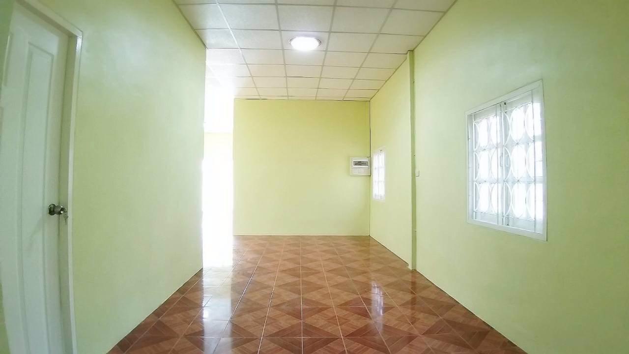 ขายบ้านเดี่ยว-124-ตรว-ติดถนนหลัก-ค้าขายได้-บ้านค่าย-หนองกรับ-ผ่อนเพียงเดือนล่ะ-9000-บาท