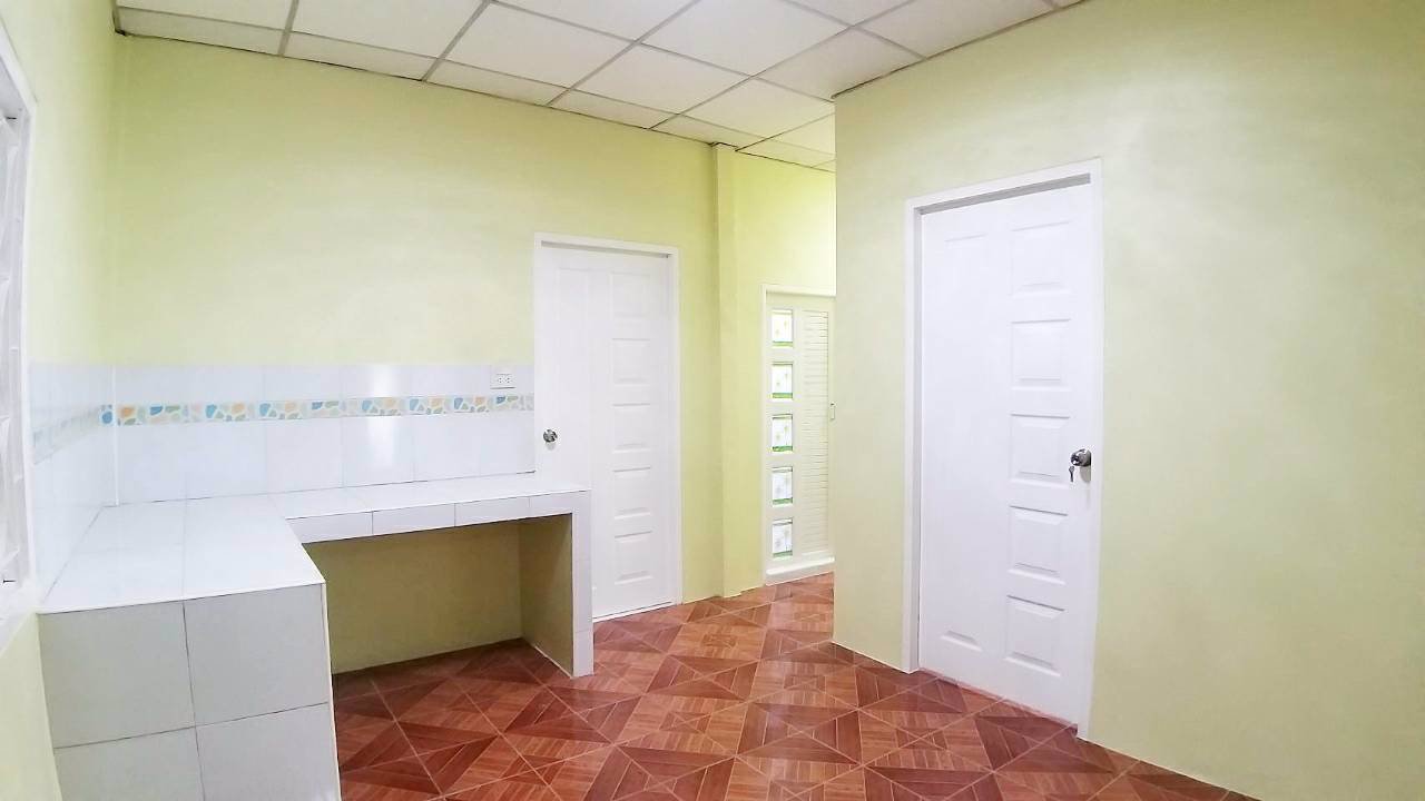 ขายบ้านเดี่ยว-124-ตรว-ติดถนนหลัก-ค้าขายได้-บ้านค่าย-หนองกรับ-ผ่อนเพียงเดือนล่ะ-9000-บาท