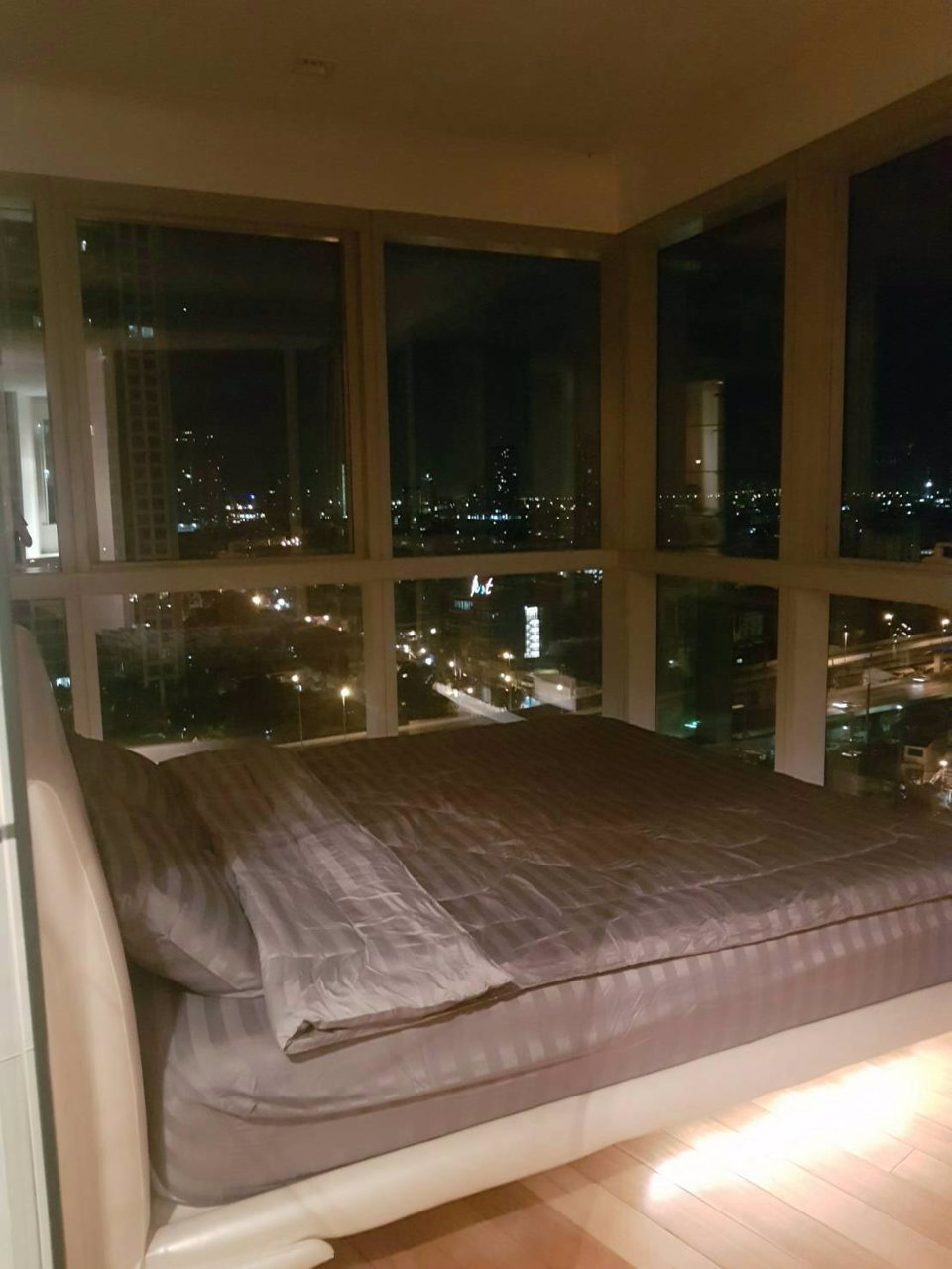 ให้เช่าคอนโด-the-river-ชั้น-17-ตึก-a-ตกเเต่งครบพร้อมอยู่