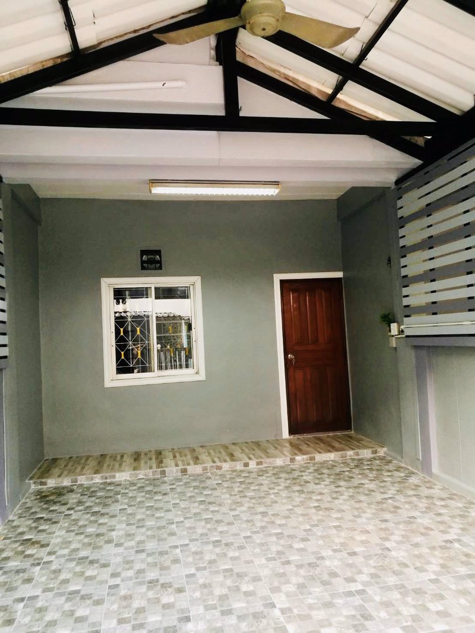 ให้เช่า-ทาวน์เฮาส์-2-ชั้น-หมู่บ้านกฤษณา2