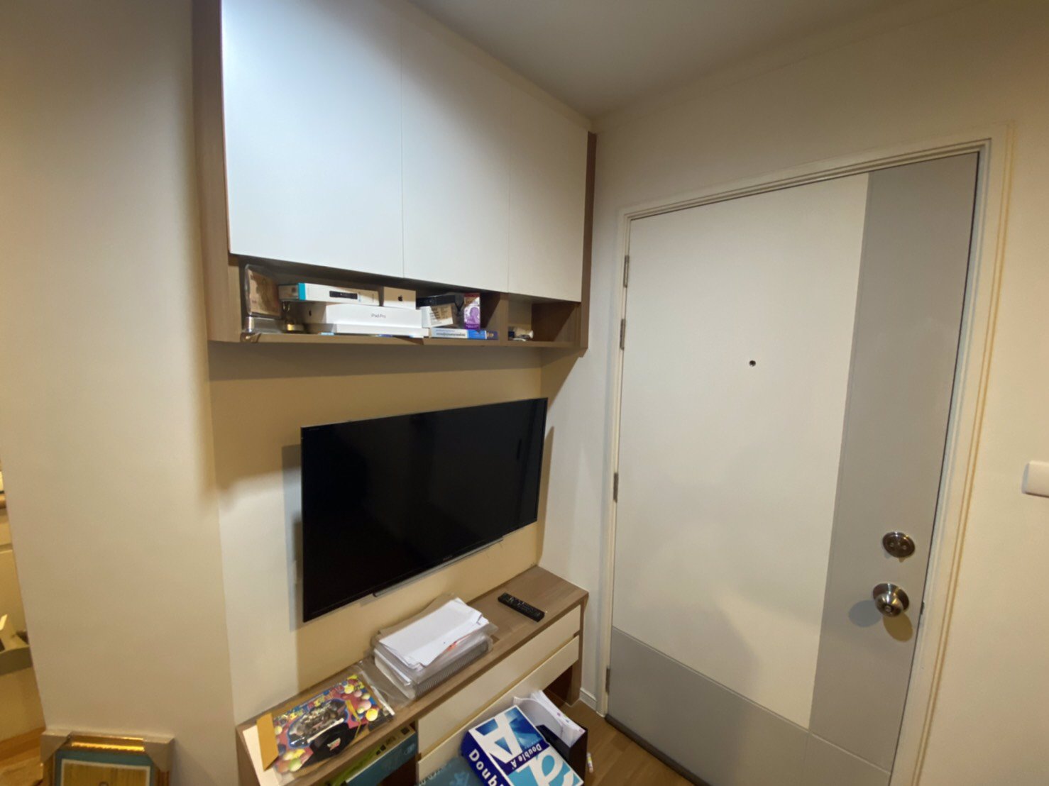 ขายและให้เช่าคอนโด-ห้องเนื้อที่-2603-ตารางเมตร-อยู่ชั้น-10-ระเบียงหันออกทางทิศใต้-ฝั่งเดียวกับตลาด