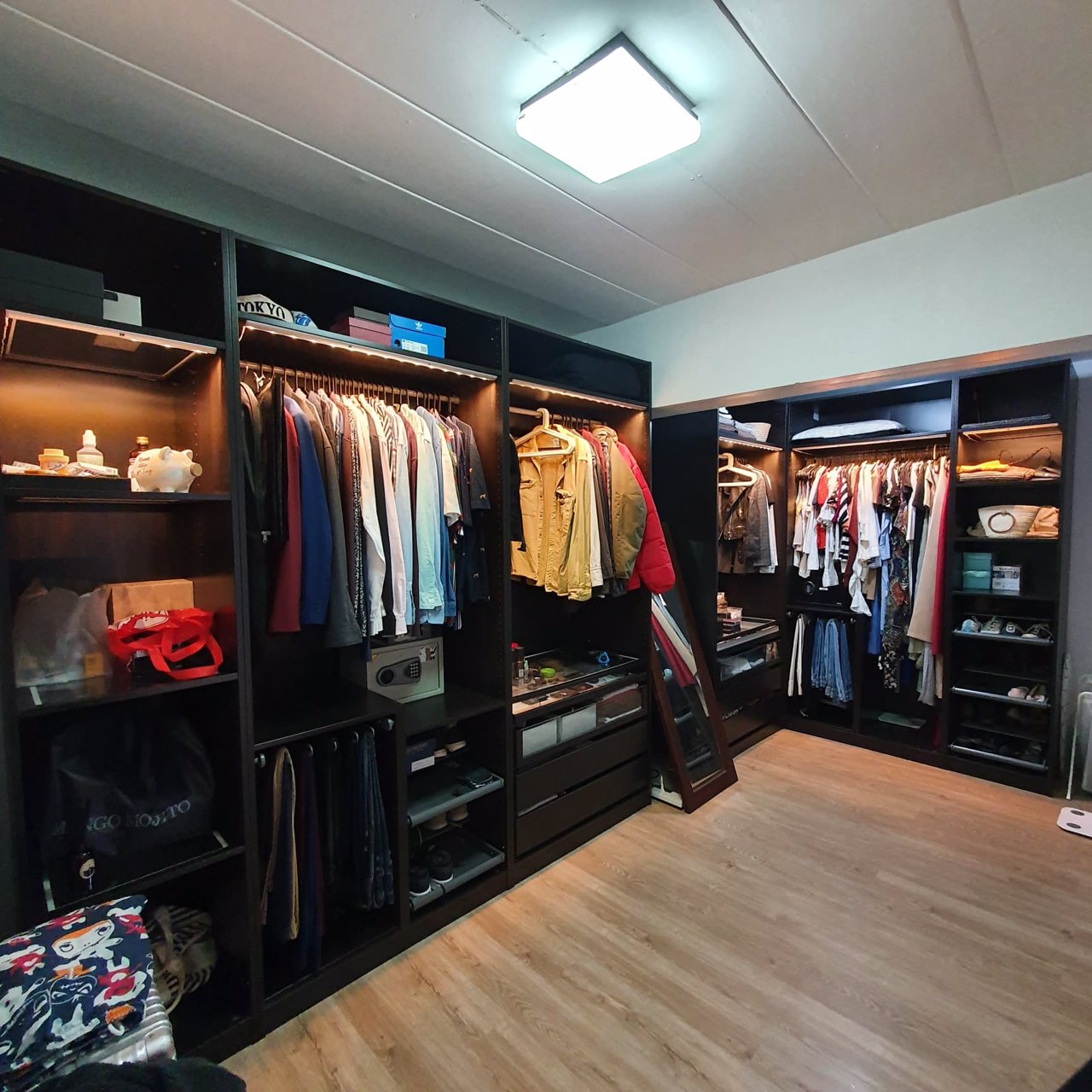 ขายทาวน์เฮ้าส์-3-ชั้น-หลังมุม-หมู่บ้านธนากรวิลล่า-2