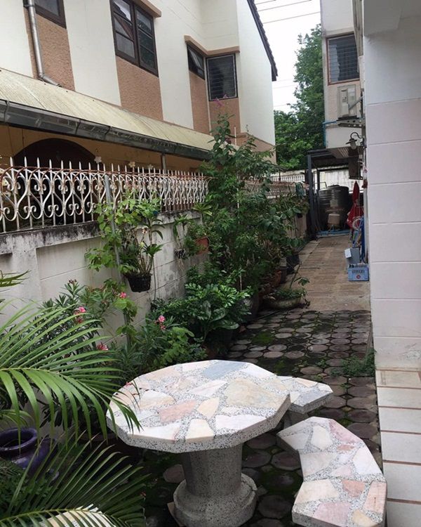 ขายบ้านแฝด-2-ชั้น-หมู่บ้านการ์เด้นท์วิลล์-101-ซลาดพร้าว-101แยก-50-ตรงข้ามโรงเรียนบึงทองหลาง