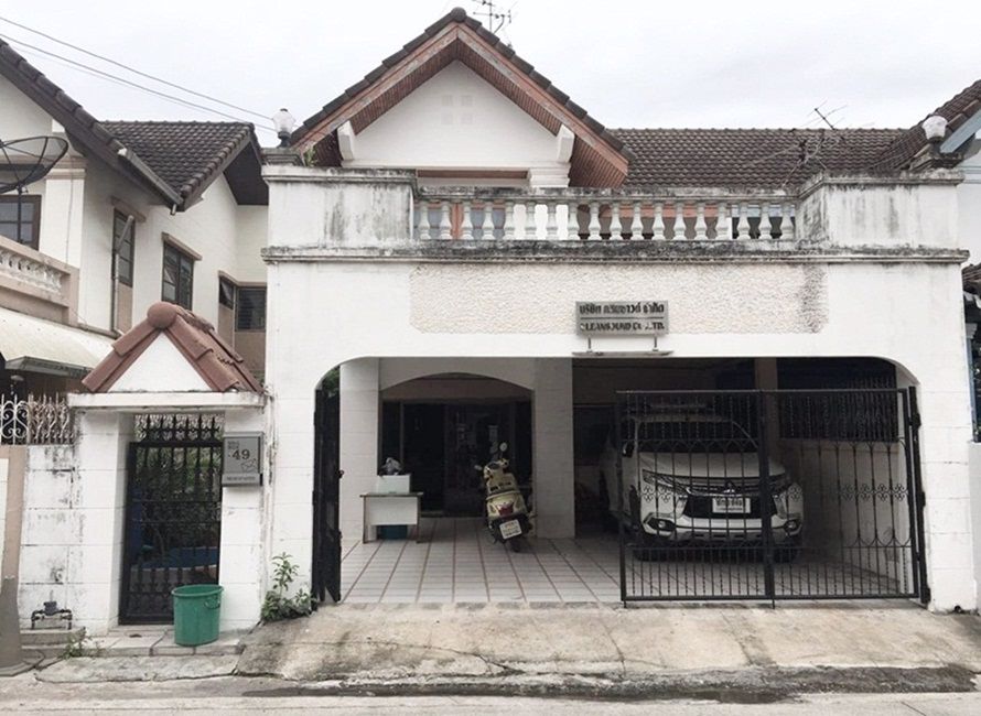 ขายบ้านแฝด-2-ชั้น-หมู่บ้านการ์เด้นท์วิลล์-101-ซลาดพร้าว-101แยก-50-ตรงข้ามโรงเรียนบึงทองหลาง