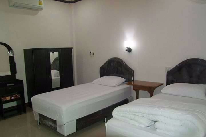 ขายกิจการโรงแรมโกลเด้นรีสอร์ท-พร้อมดำเนินกิจการต่อได้ทันที-อยู่ตรงข้ามโรงพยาบาลสมเด็จยุพราชปัว-จน่า