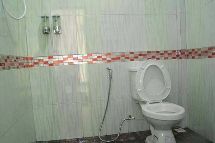 ขายกิจการโรงแรมโกลเด้นรีสอร์ท-พร้อมดำเนินกิจการต่อได้ทันที-อยู่ตรงข้ามโรงพยาบาลสมเด็จยุพราชปัว-จน่า