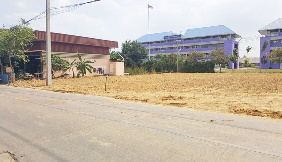 ขายที่ดิน-1-ไร่-แบ่งล็อกเป็น-3-แปลง-ติดถนนหลัก-อยู่ด้านหน้าวิทยาลัยการประมง-อกระทุ่มแบน-จสมุทรสาคร