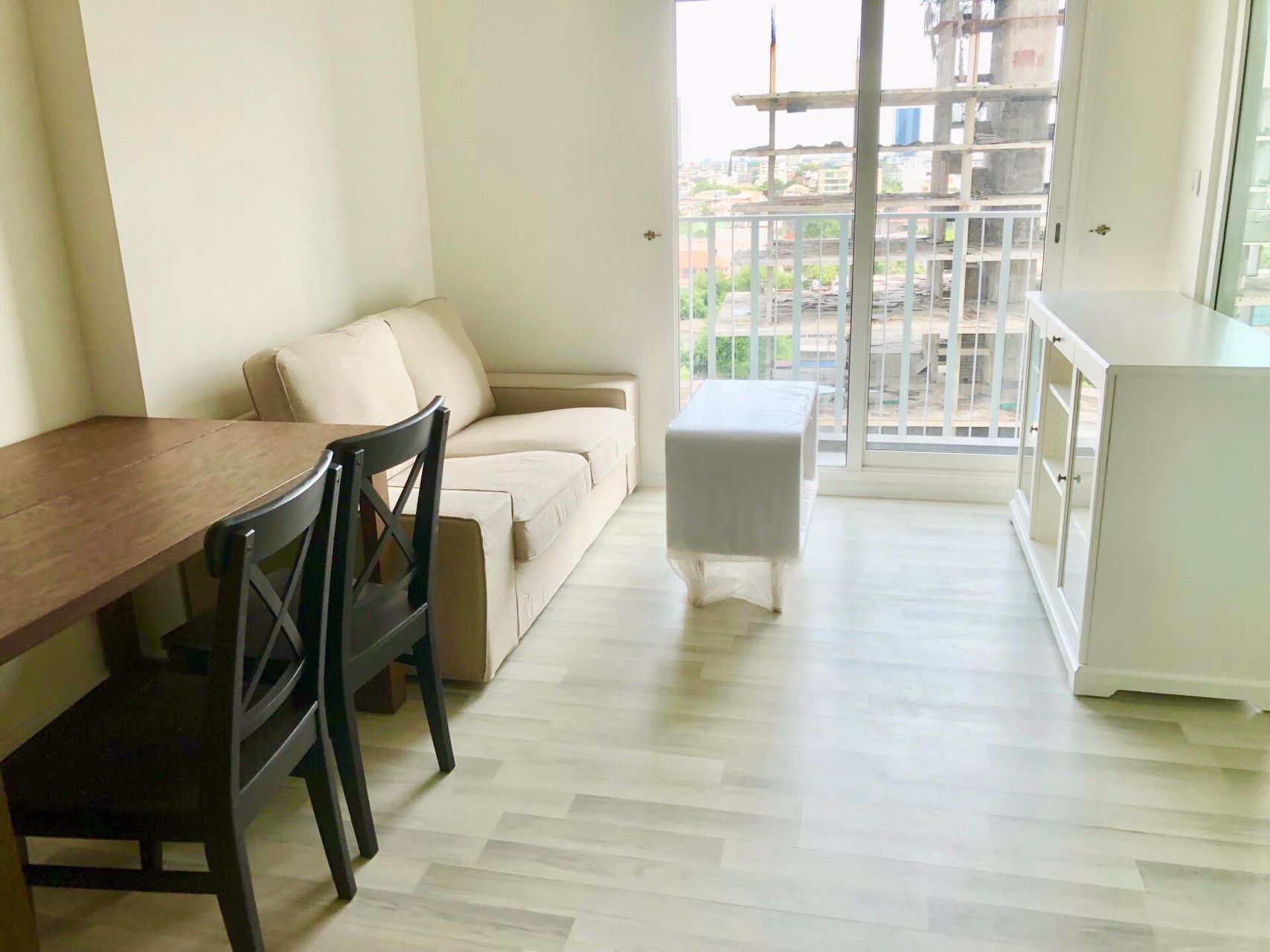 ให้เช่าคอนโด-the-key-sathorn-charoenrat