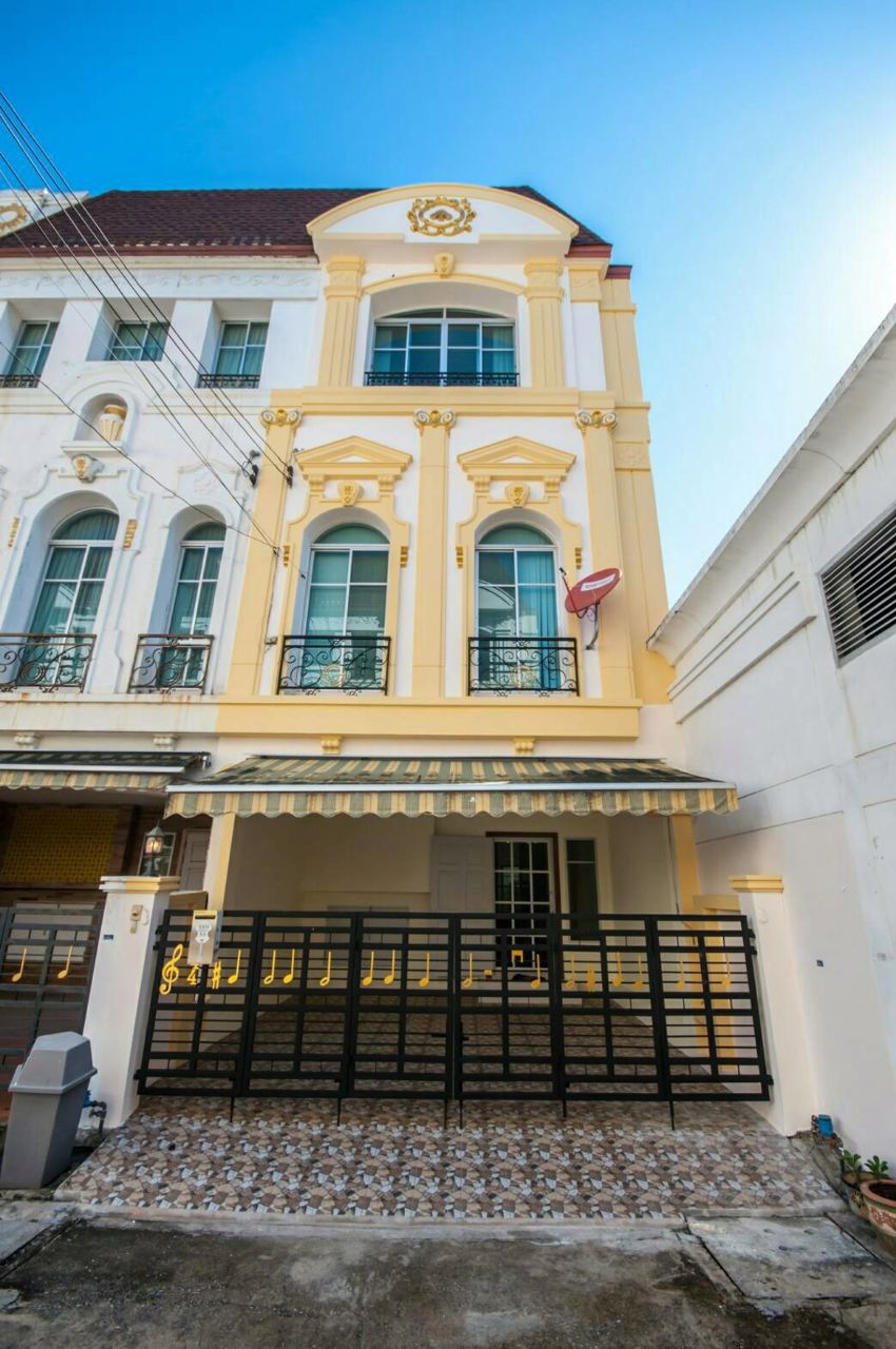 ขายด่วน-บ้านกลางกรุง-เวียนนา-พระราม-3-ราคาถูก-พร้อมยื่นกู้-100-ใกล้-brt-วัดปริวาศ-และทางด่วน