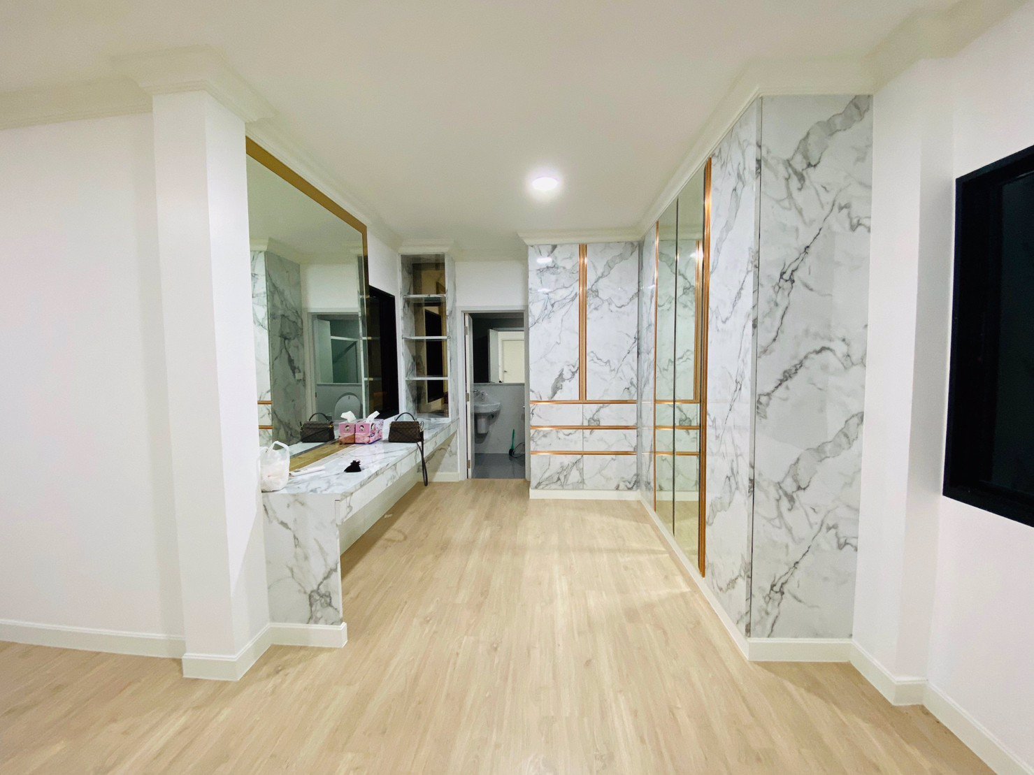 ขายบ้านเดี่ยว-2-ชั้น-หมู่บ้าน-คาซ่าวิลล์-วงแหวน-จตุโชติ