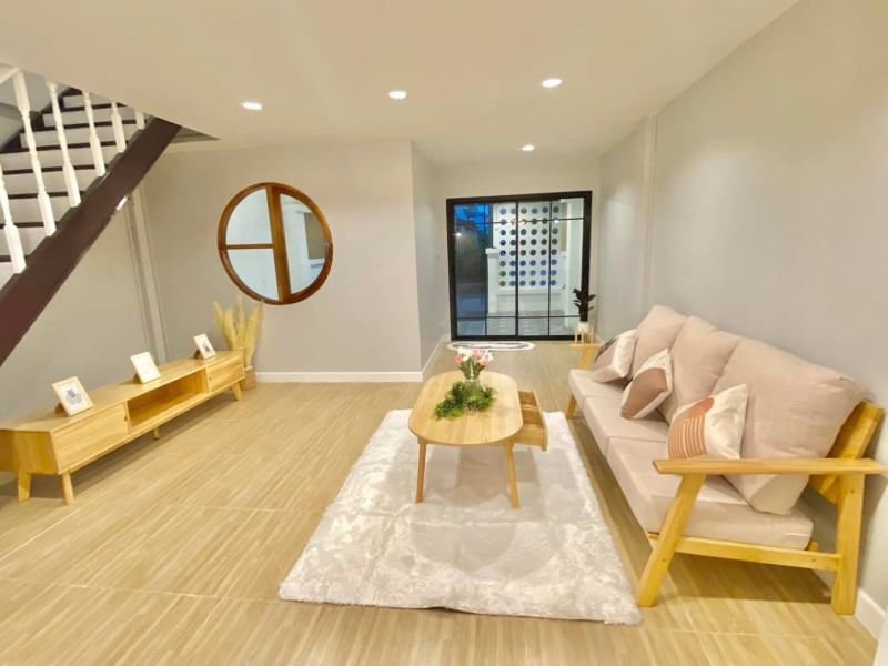 บ้านติดรถไฟฟ้า-สไตล์มินิมอล-หมู่บ้านเจ้าพระยา8-ถนนเมน