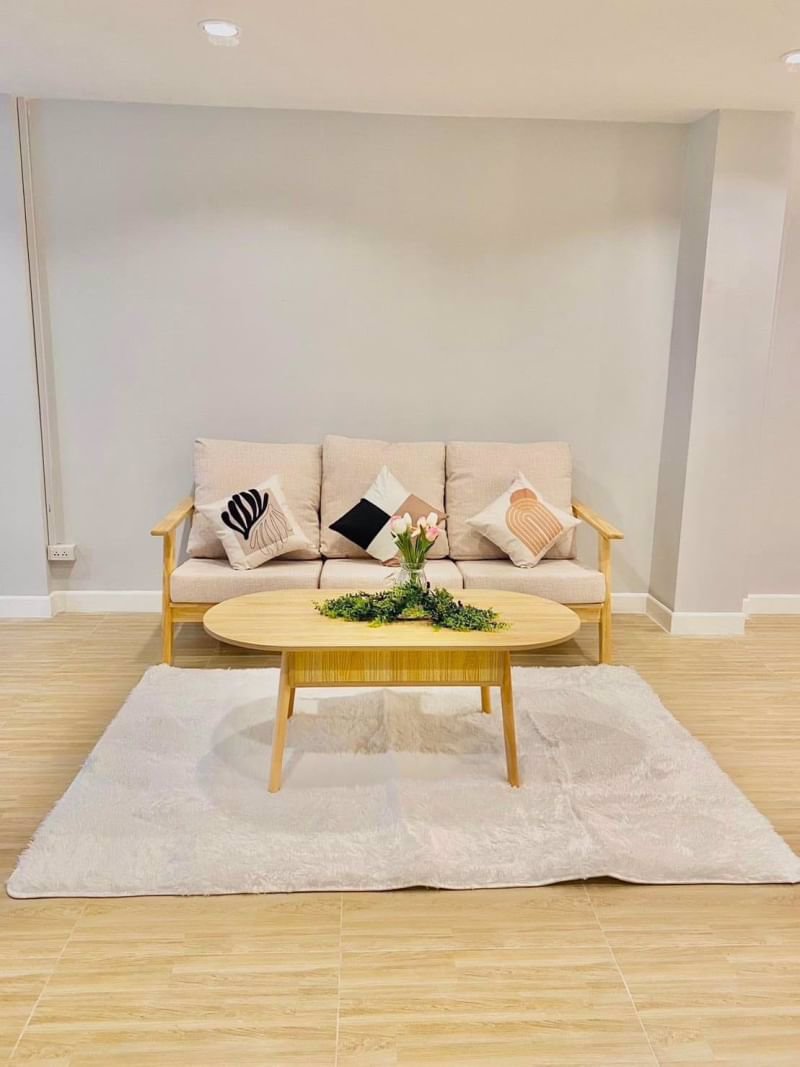 บ้านติดรถไฟฟ้า-สไตล์มินิมอล-หมู่บ้านเจ้าพระยา8-ถนนเมน