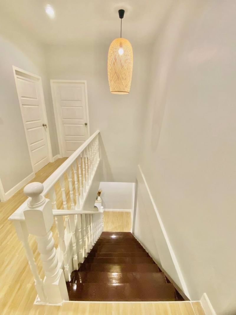 บ้านติดรถไฟฟ้า-สไตล์มินิมอล-หมู่บ้านเจ้าพระยา8-ถนนเมน