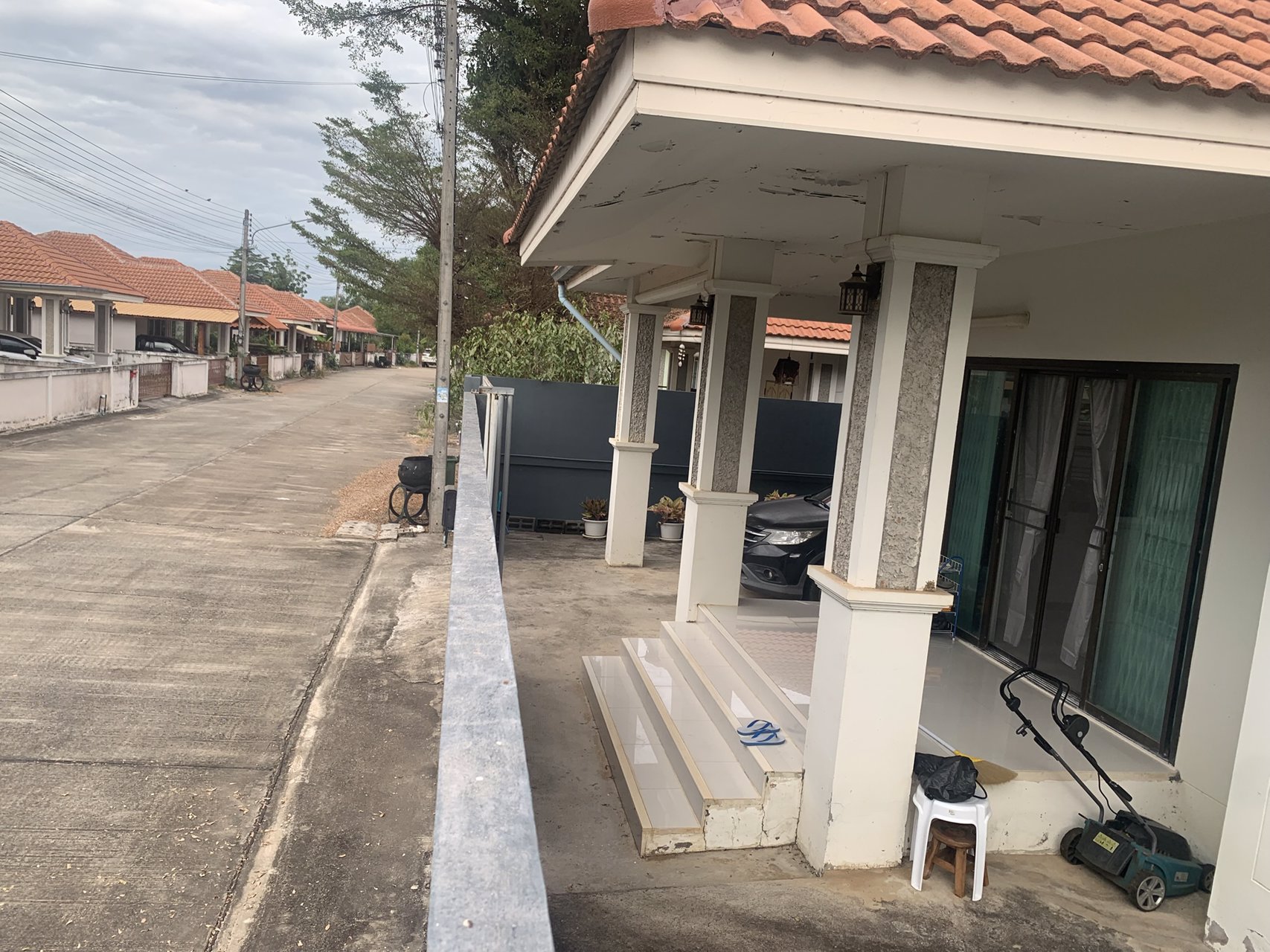 ขายบ้านเดี่ยวพร้อมที่ดิน-บ้านหัวมุมถนน-ในหมู่บ้าน-วีพีการ์เด้นโฮม-โครงการ-1