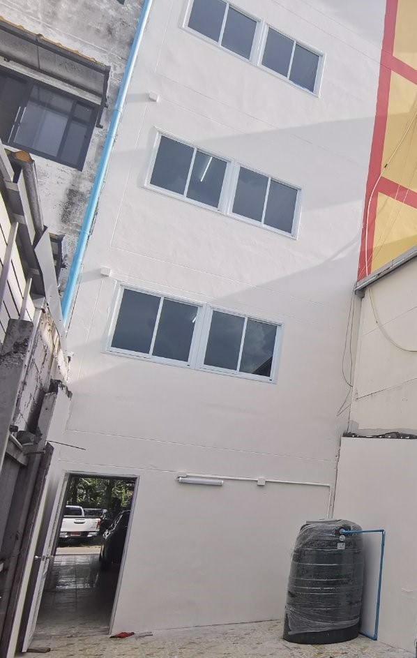 ขายตึกแถว-ใกล้-mrt-ท่าพระ-4-5-ชั้น-ขายโฮมออฟฟิศ-ซอย-จรัญสนิทวงศ์-4-ขนาด-30-ตารางวา-3-ห้องนอน-3-ห้อง