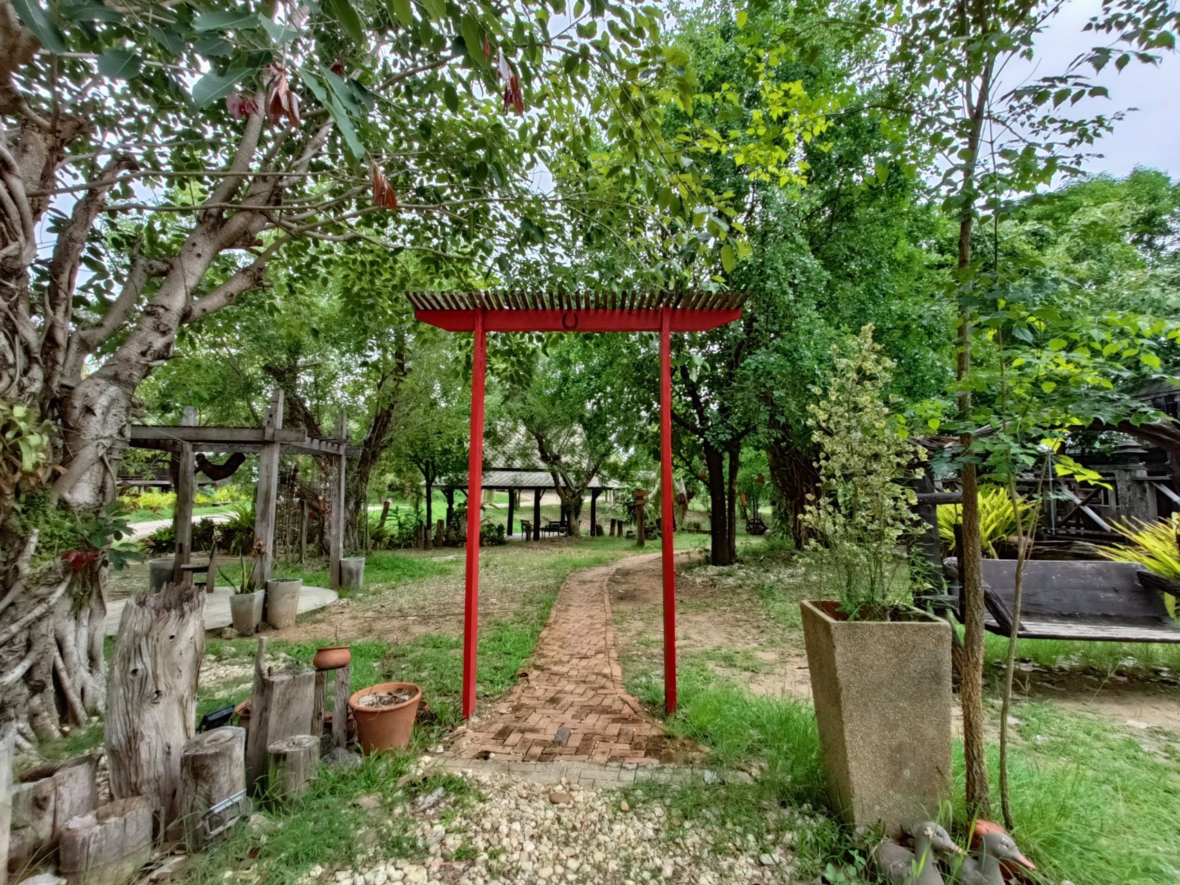 ขายที่ดินพร้อมสิ่งปลูกสร้างรีสอร์ท-สไตล์ลอร์ฟ10ห้อง